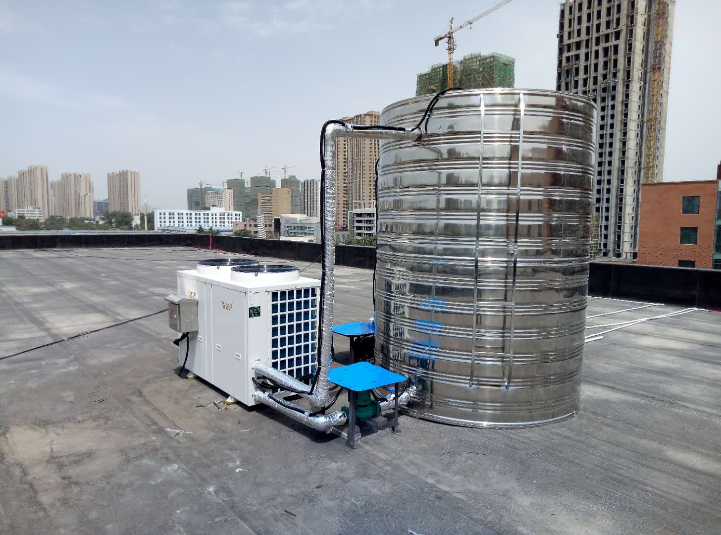 酒店、賓館洗浴熱水用什么好，福威斯空氣能熱水器*佳選擇