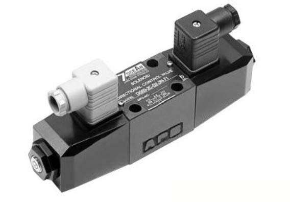 空氣能采暖中，電磁換向閥的工作原理以及作用